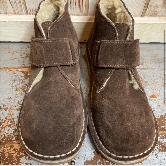 Boden Boys Desert Suede Boots Chocolate - Picture 10 of 11